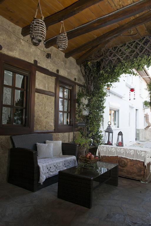 Varosi Guesthouse Edessa Exteriör bild