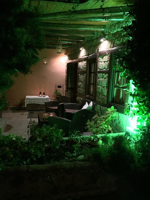 Varosi Guesthouse Edessa Exteriör bild