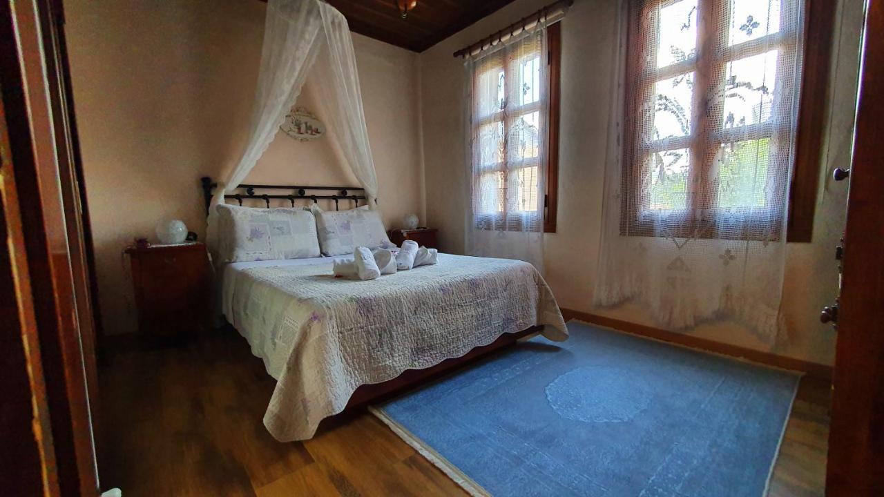 Varosi Guesthouse Edessa Exteriör bild